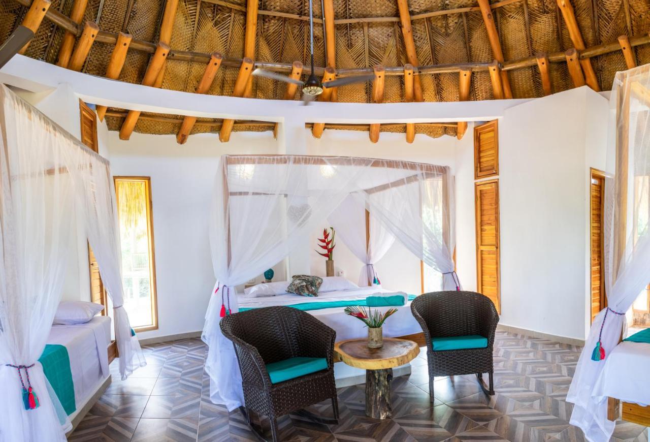 Uuttaaka Eco-Hotel Palomino Bagian luar foto