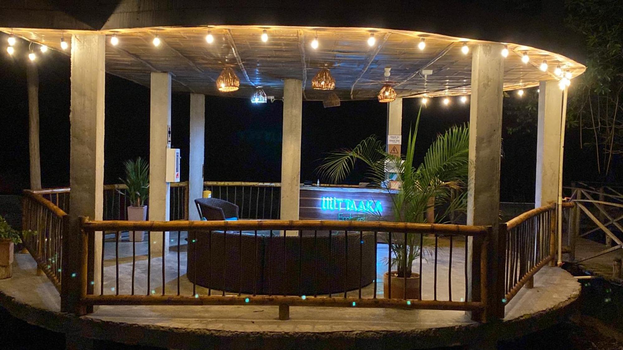 Uuttaaka Eco-Hotel Palomino Bagian luar foto